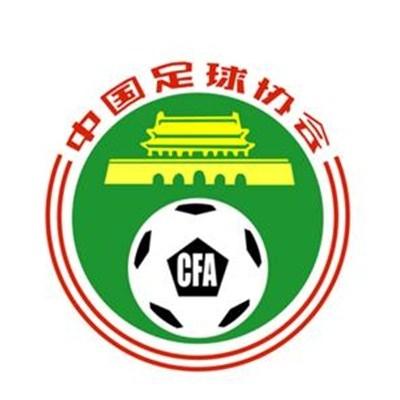 萧家的那些保镖就算手持长刀，却丝毫碰不到他半点衣角。
